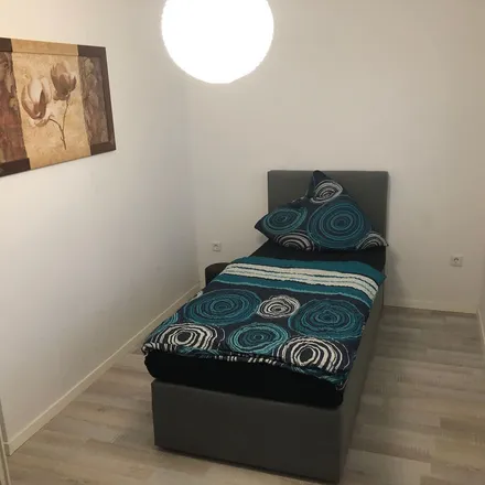 Rent this 4 bed apartment on Edmundstraße 18b in 46149 Oberhausen, Germany