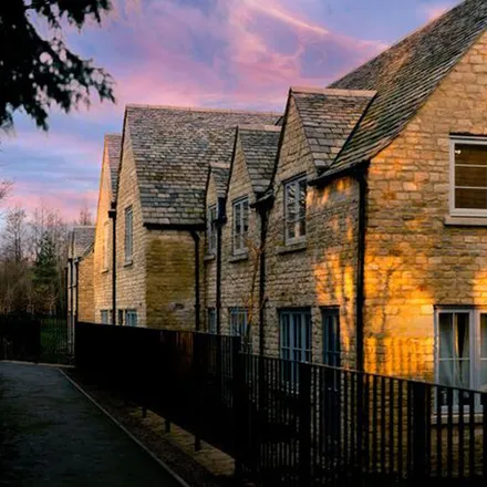 Image 4 - Fosse Way, Stow-on-the-Wold, GL54 1DP, United Kingdom - Apartment for rent