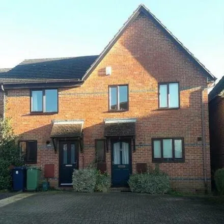 Rent this 4 bed duplex on Our Lady's Roman Catholic Primary School in Oxford Road, Oxford
