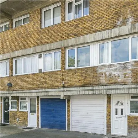 Buy this 4 bed townhouse on Stanthorpe Road in London, SW16 2DZ