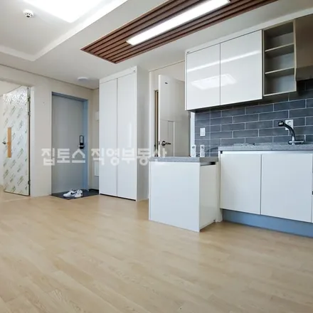 Rent this 2 bed apartment on 서울특별시 광진구 중곡동 143-86