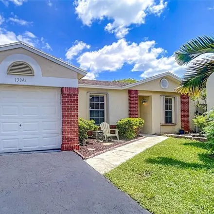 Rent this 3 bed house on 14292 West Park Boulevard in Davie, FL 33325