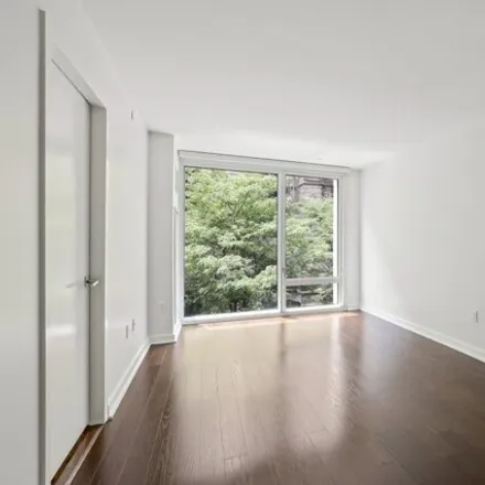Image 2 - Enclave 1, 400 West 113th Street, New York, NY 10027, USA - House for rent