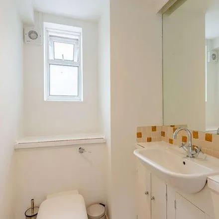 Rent this 2 bed apartment on 181 Fulham Road in London, SW3 6HH