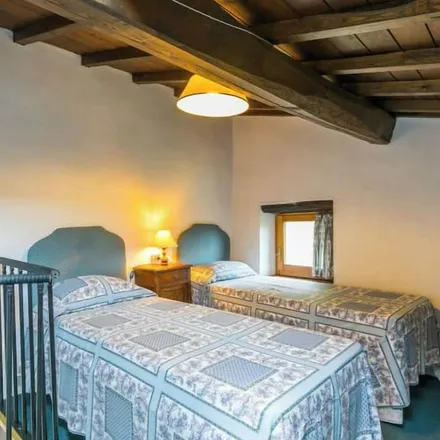 Rent this 3 bed apartment on 51017 Pescia PT