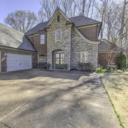 Buy this 4 bed house on 4530 Colewood Drive in Lakeland, Shelby County