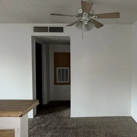 Image 2 - 4740 Boulder Drive, Midland, TX 79707, USA - Condo for rent