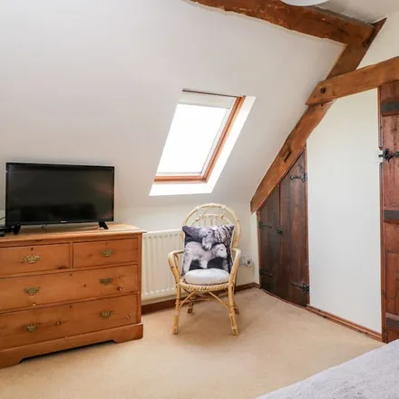 Rent this 2 bed townhouse on Oddington in GL56 0XW, United Kingdom