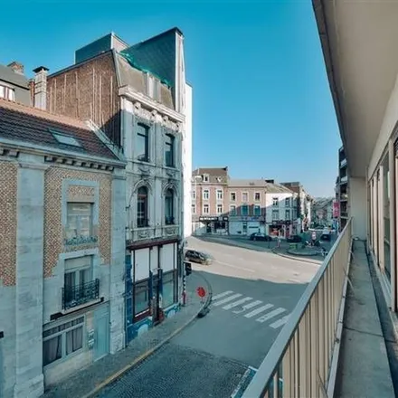 Rent this 3 bed apartment on Avenue des Fossés 9;9A:9B in 4500 Huy, Belgium