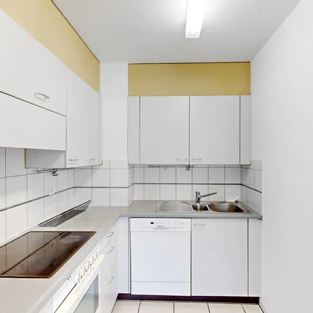Rent this 3 bed apartment on Medbase Apotheke Vogesen in Mülhauserstrasse 72, 4056 Basel