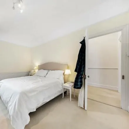 Rent this 2 bed apartment on Mayford Road in London, SW12 8SJ