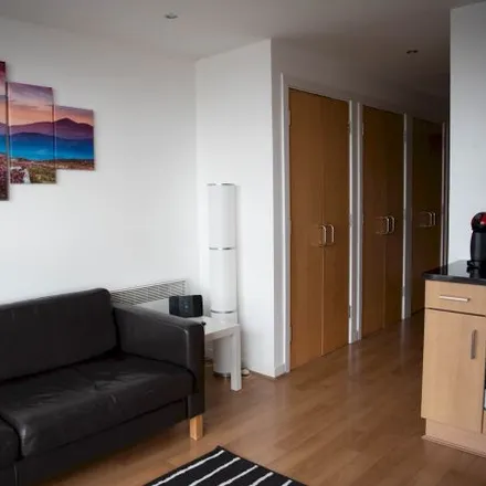 Image 7 - Clydeside Expressway, Glasgow, G3 8GL, United Kingdom - Apartment for rent