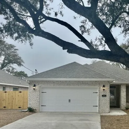 Buy this 3 bed house on 824 Tanager Road in Okaloosa County, FL 32547