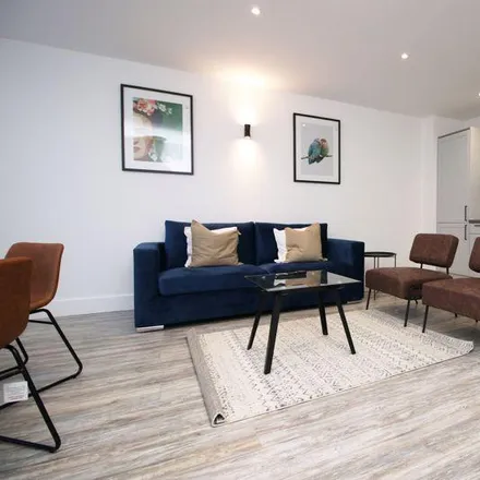 Image 1 - Clarence Street, Swindon, SN1 2DJ, United Kingdom - Apartment for rent