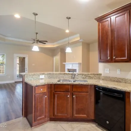 Image 6 - 123 Clear Springs Circle, Ocean Springs, MS 39564, USA - House for rent