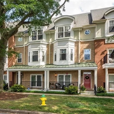 Buy this 3 bed townhouse on 957 Bolling Avenue in Larchmont, Norfolk