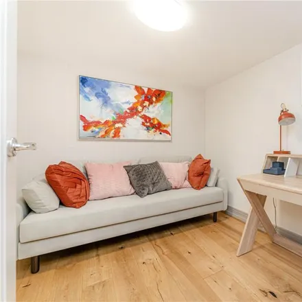 Image 3 - 106-116 Park Street, London, W1K 6RD, United Kingdom - Apartment for rent