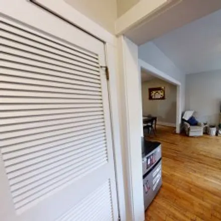 Buy this 1studio apartment on 1029 West Wolfram Street in Lake View, Chicago