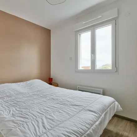 Rent this 2 bed house on La Guérinière in 2 Place René Ganachaud, 85680 La Guérinière