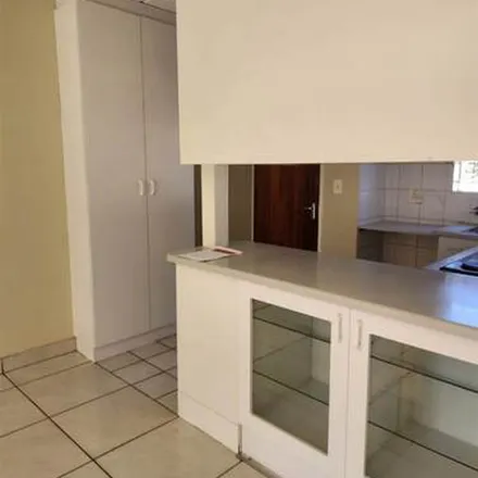 Rent this 2 bed townhouse on unnamed road in Johannesburg Ward 57, Johannesburg