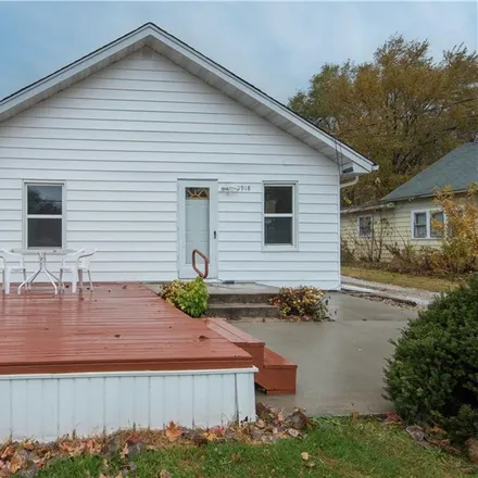 Image 3 - 3918 East 32nd Street, Des Moines, IA 50317, USA - House for sale