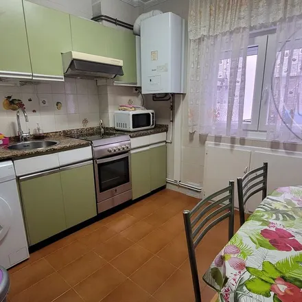 Rent this 3 bed apartment on Avenida de Valdecilla in 4, 39010 Santander
