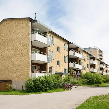 Rent this 3 bed apartment on Tallbacksvägen in 811 41 Sandviken, Sweden