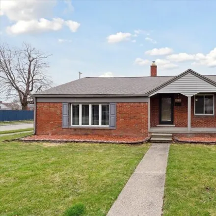 Buy this 3 bed house on 29379 Rosebriar Street in Saint Clair Shores, MI 48081