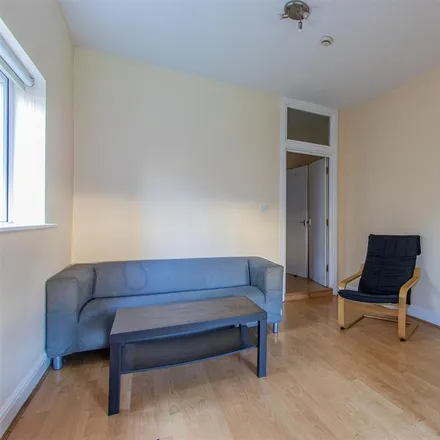 Image 5 - Albany Road, Cardiff, CF24 3RW, United Kingdom - Apartment for rent