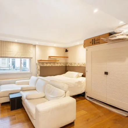 Buy this studio apartment on Caroline Court in 28 McGregor Road, London