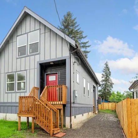 Buy this 3 bed house on 10019 Southeast Knight Street in Portland, OR 97266