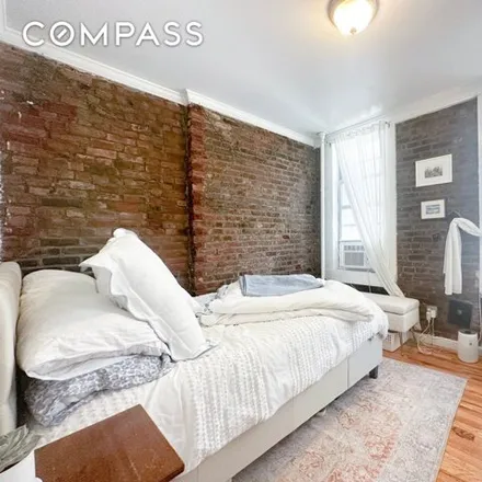 Image 3 - 57 Spring Street, New York, NY 10012, USA - House for rent