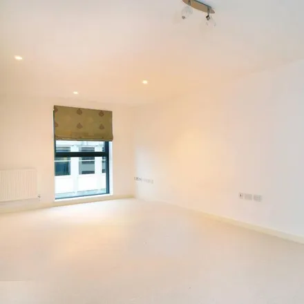 Image 1 - Eastgate House, High Street, Guildford, GU1 3BY, United Kingdom - Apartment for rent