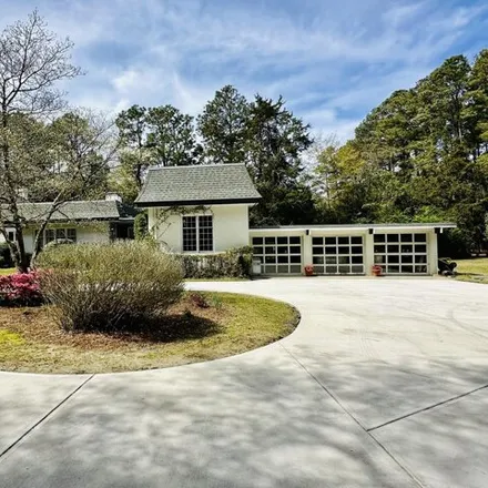 Buy this 6 bed house on Midland Road in Southern Pines, NC 28387