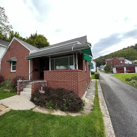 Buy this 2 bed house on 544 Linden Avenue in Moxham, Johnstown