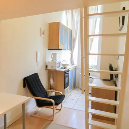 Rent this studio apartment on 48 Penywern Road in London, SW5 9AS