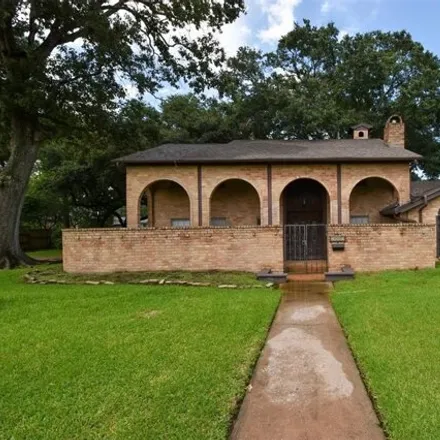 Image 1 - 18605 Point Lookout Drive, Nassau Bay, Harris County, TX 77058, USA - House for rent