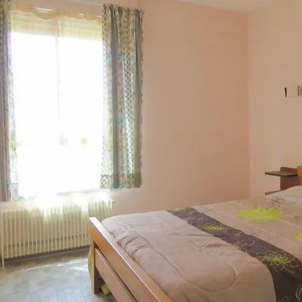 Rent this 2 bed apartment on Canet Plage in Avenue de la Catalogne, 66140 Canet-en-Roussillon