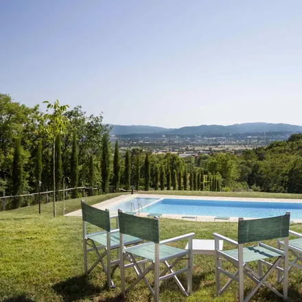 Rent this 9 bed house on Località paradiso in 52037 Sansepolcro AR, Italy