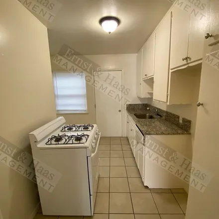 Image 5 - 252 Atlantic Avenue, Long Beach, CA 90802, USA - Apartment for rent