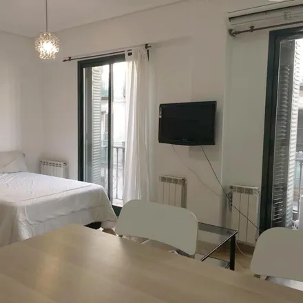 Rent this studio apartment on Madrid in El Cogollo de la Descarga, Calle de las Hileras