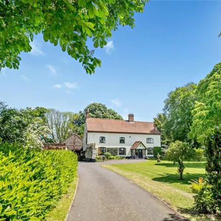 Buy this 5 bed house on Stanfield Road in Wymondham, NR18 9QF