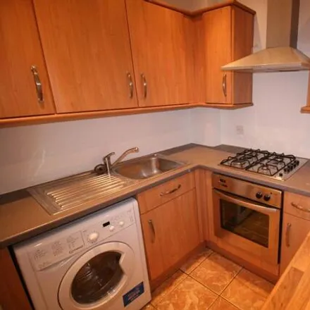 Image 9 - Savers, Great Western Road, Glasgow, G4 9AW, United Kingdom - Apartment for rent