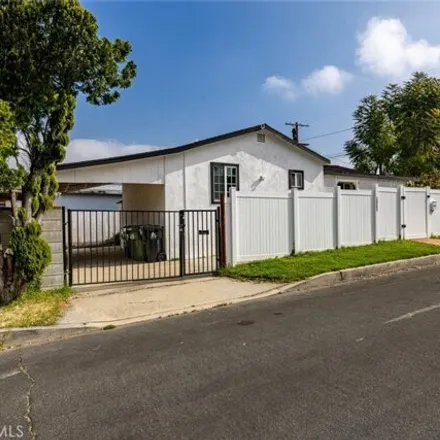 Image 3 - 8199 Kyle Street, Los Angeles, CA 91040, USA - House for sale