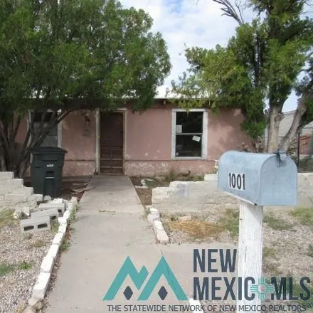 Image 2 - 1001 Henson Street, Truth or Consequences, NM 87901, USA - House for sale