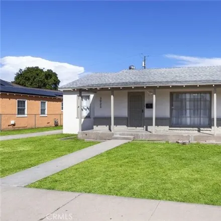 Buy this 3 bed house on 4025 Maywood Drive South in Fresno County, CA 93703