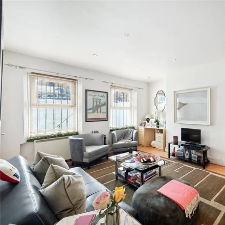 Rent this 1 bed apartment on 19 Warwick Road in London, SW5 9UG