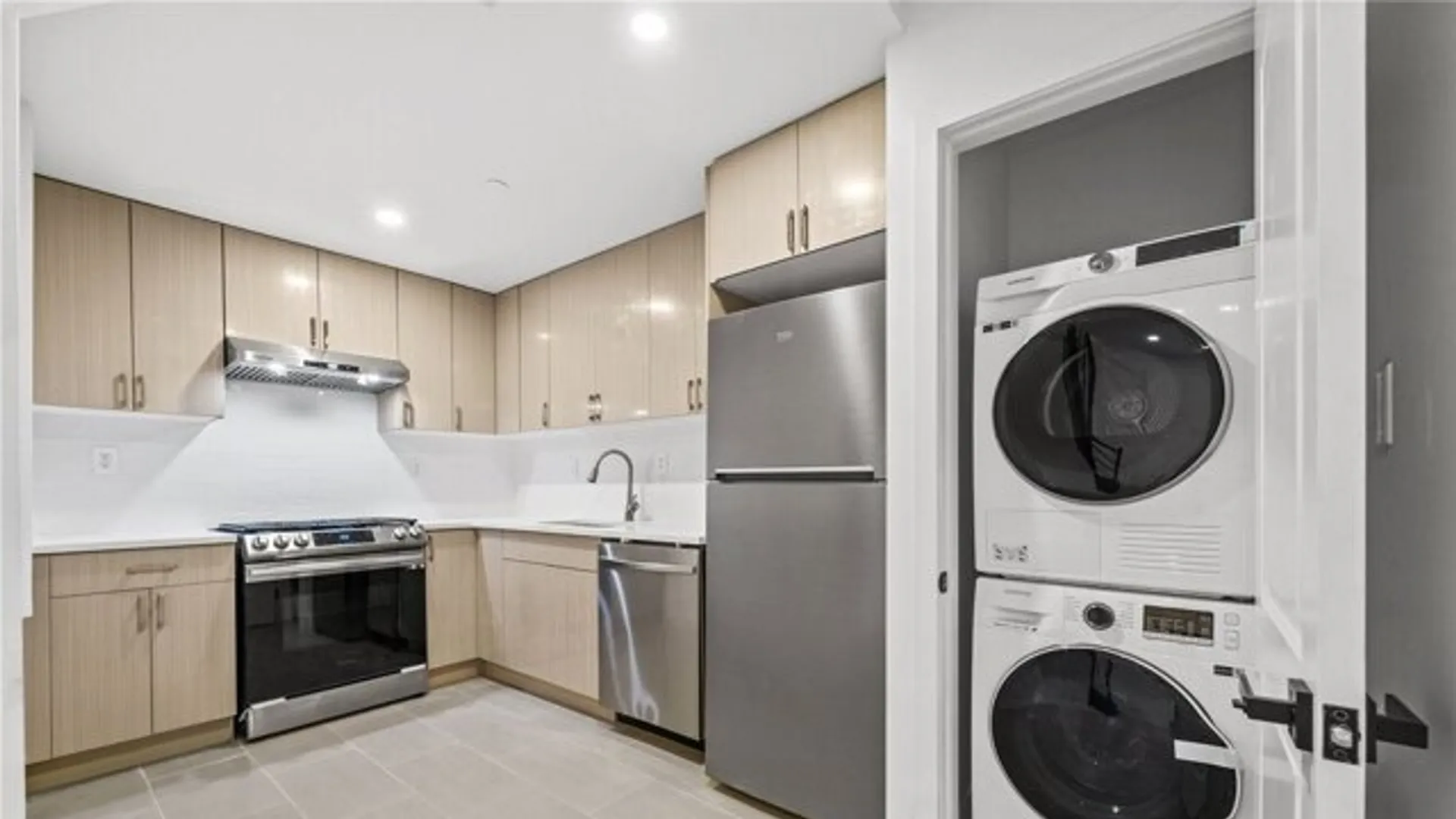 43-05 63rd Street, New York, NY 11377, USA | 3 bed house for rent