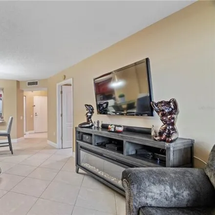 Image 9 - unnamed road, Feather Sound, Pinellas County, FL, USA - Condo for sale