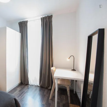 Rent this 9 bed room on Madrid in Calle de Caños del Peral, 6